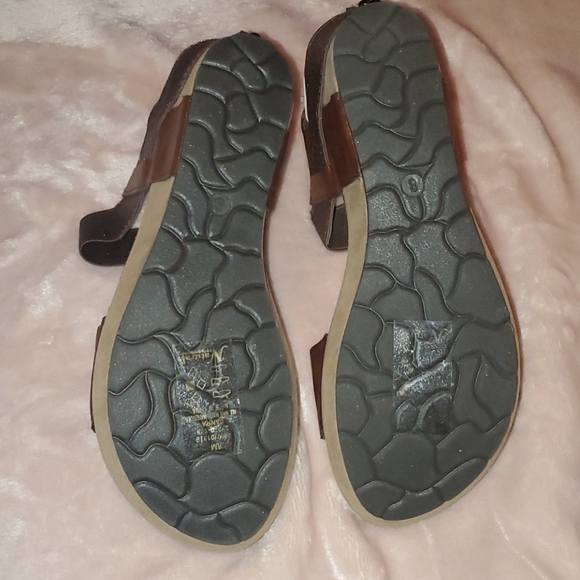 Wedge Sandals - Picture 6 of 10